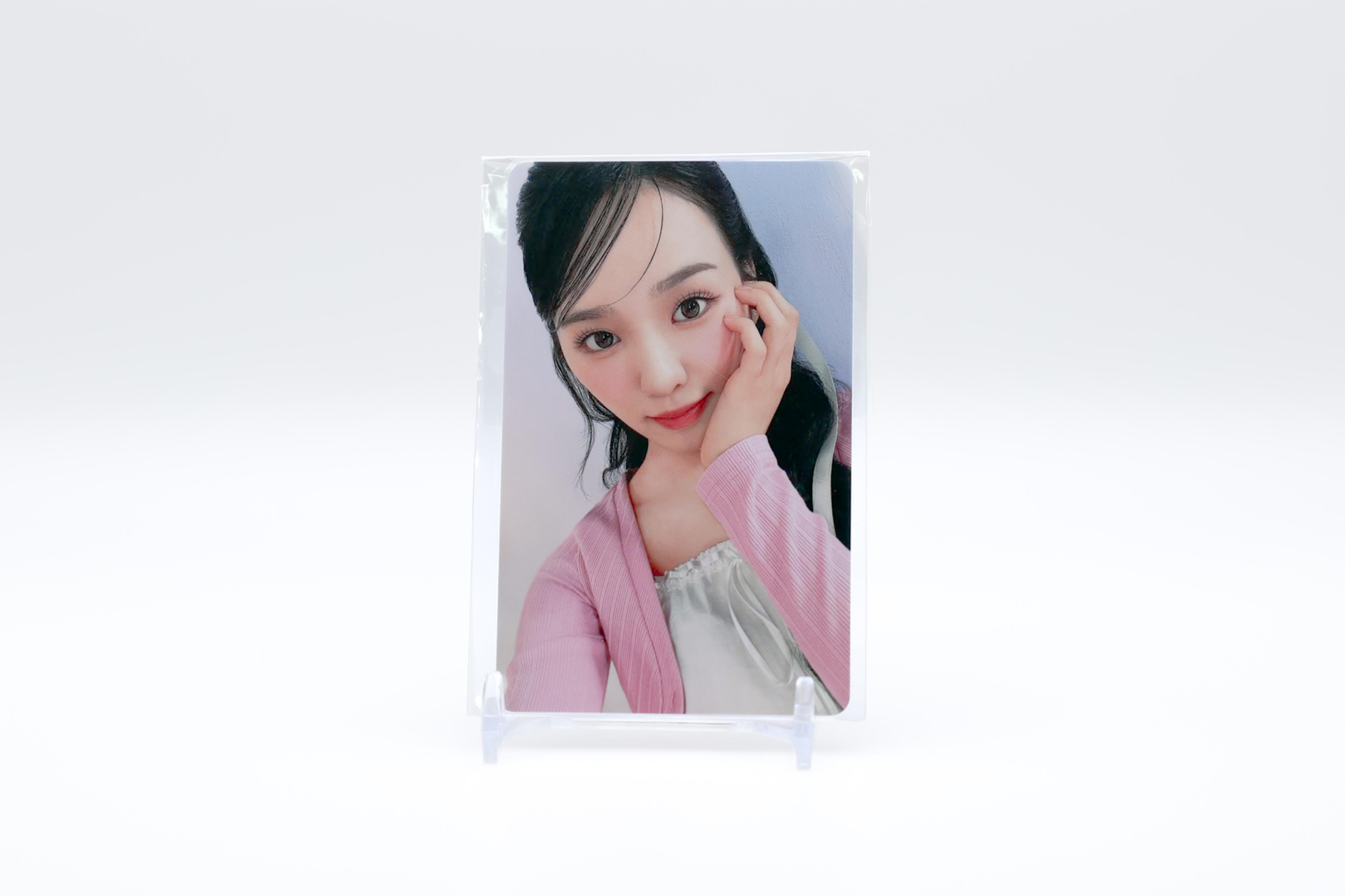 NiziU_POP UP_2024 1万円特典フォトカード -RIO-