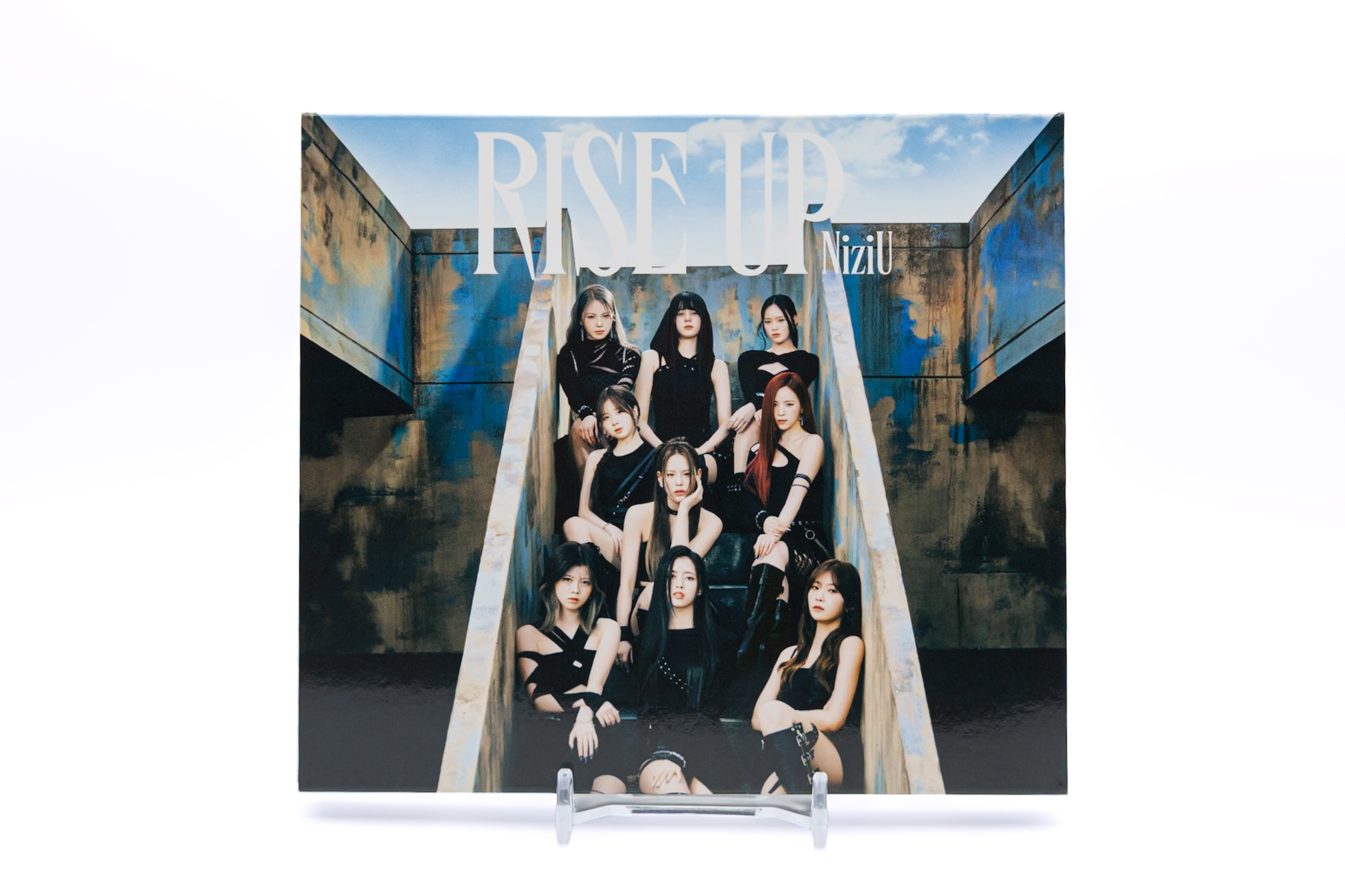 NiziU 1st EP『RISE UP』初回生産限定盤A
